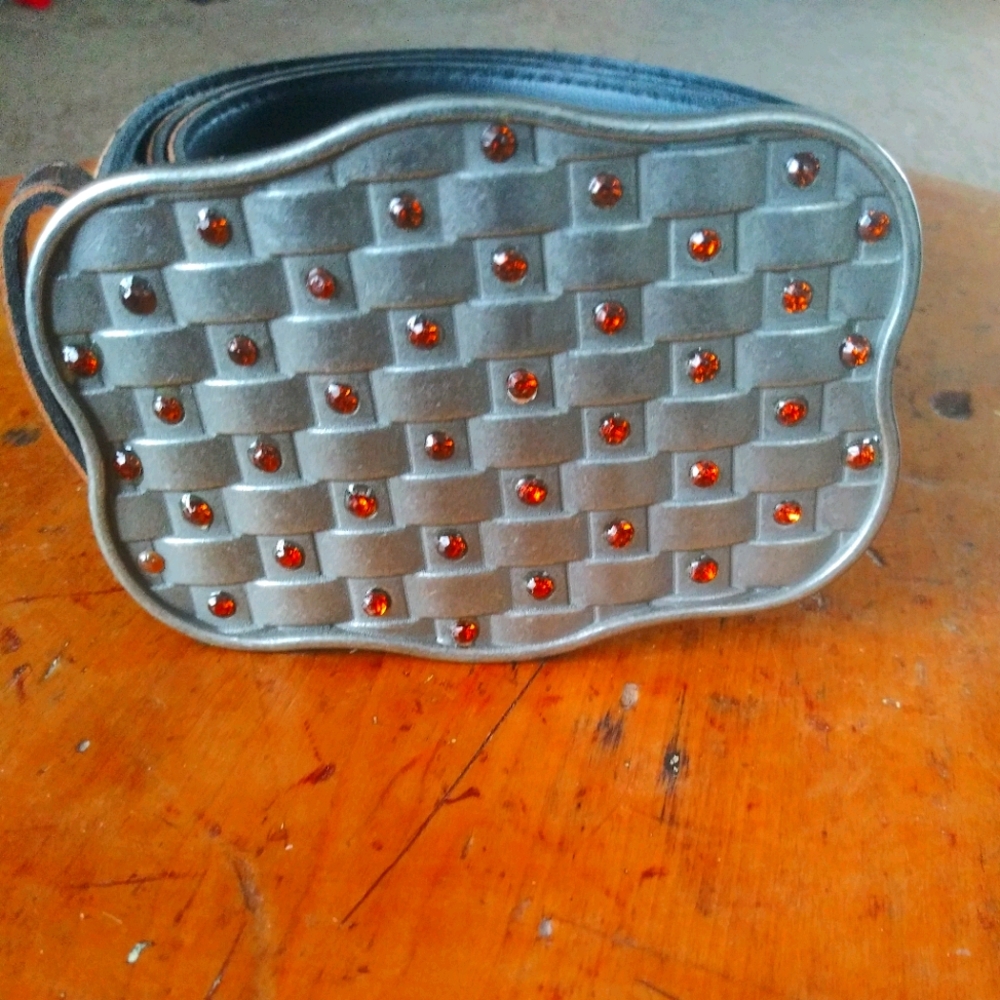 Silver and Amber faux brown leather belt 35in lng